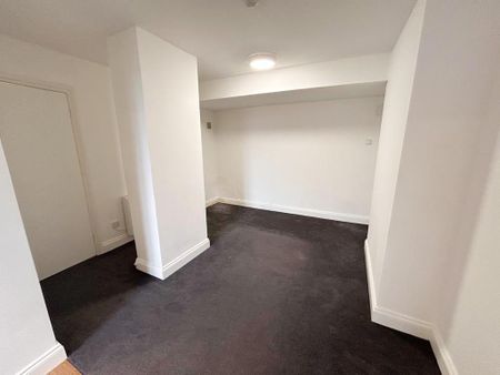 2 bedroom maisonette to rent - Photo 4