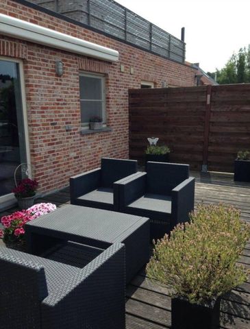 Mooi en energiezuinig appartement met terras en garage - Foto 2