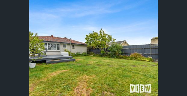 Charming Family Home in Youngtown! - Photo 1