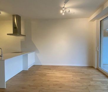 Appartement te huur in Sint-Amandsberg voor € 1.150 met 2 slaapkamers - Foto 2