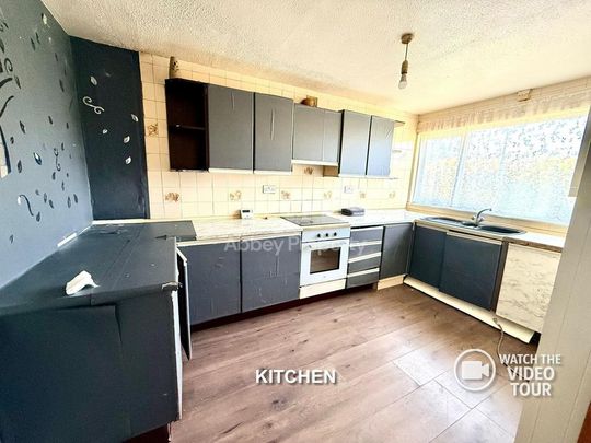 3 bedroom end of terrace house to rent - Photo 1
