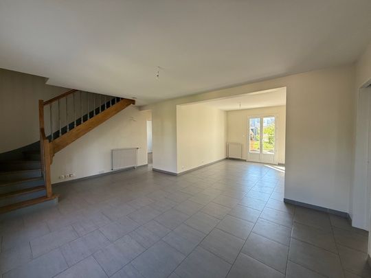 Location Maison 6 pièces 126m² ST JEAN DE BRAYE 45800 - Photo 1