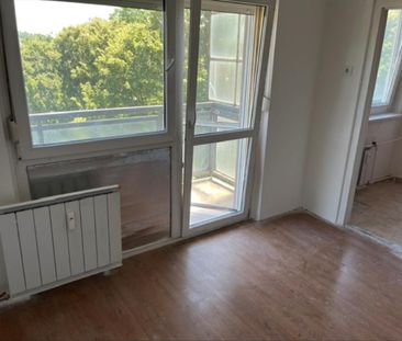 Kiadó felújított panel lakás - Miskolc - Fotó 1