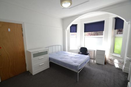 6 bedroom house to rent - Photo 4