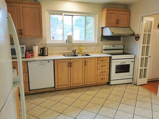 For Lease - 70 Southdale Drive, Markham, Ontario - Photo 1