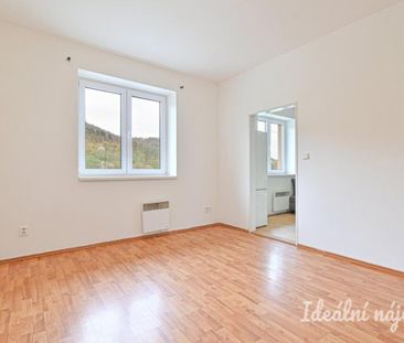 Pronájem bytu 2+kk 38 m2 - Photo 1