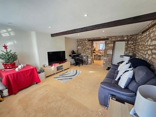 2 bedroom semi-detached house to rent - Photo 1