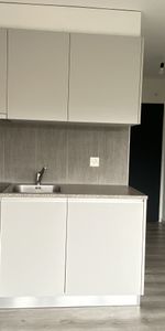 Ideal studio for a small budget - Photo 3