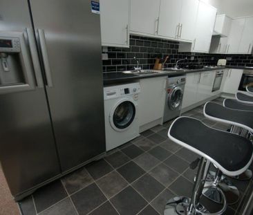 6 bedroom flat share to rent - Photo 4