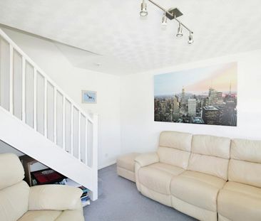 2 bedroom House To Let - Photo 2