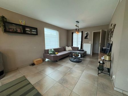 Rustig gelegen, halfopen bebouwing te huur in Deerlijk - Photo 2