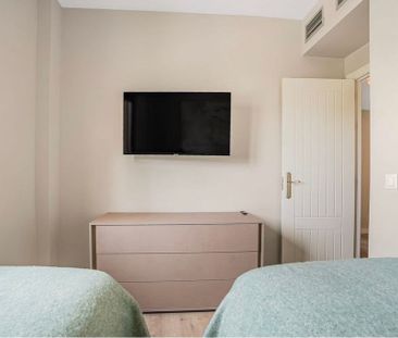 Luxury penthouse for rent in Estepona, Spain - Photo 3