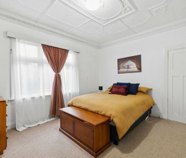 Sunny two bedroom home - Photo 5
