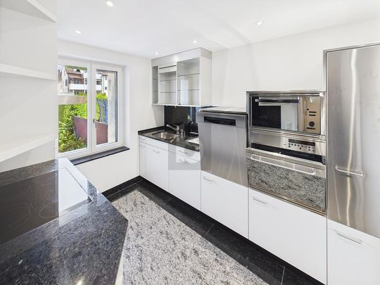 MODERNES DESIGN UND RAUM FÜR KREATIVITÄT - Photo 1