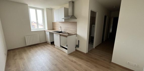 Location Appartement 2 pièces 32m² VONNAS 01540 - Photo 2
