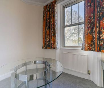 3 bedroom maisonette to rent - Photo 5