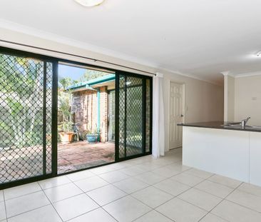 Beautifully Presented Family Home in a Peaceful, Family-Friendly Ne... - Photo 4