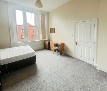 2 bedroom Flat To Let - Photo 6