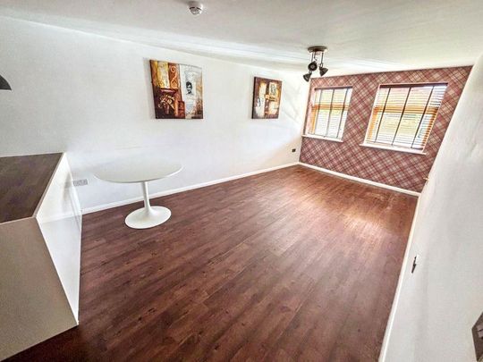 Green Lane, Gateshead, Gateshead, Tyne and Wear, NE10 0QX - Photo 1