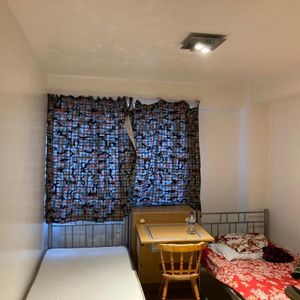 3 Bed Flat, Gales Gardens, E2 - Photo 3