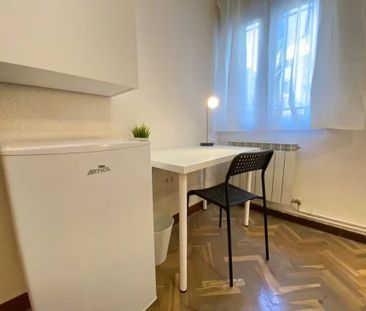 Calle del Doctor Bellido, Madrid, Community of Madrid 28018 - Photo 6