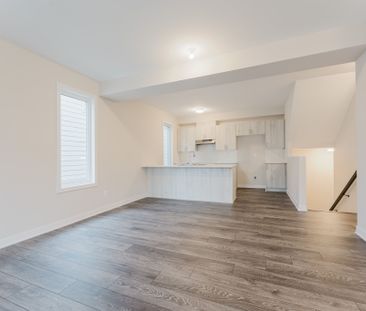 For Lease - 207 Speckled Alder Row, Barrhaven, Ontario - Photo 2