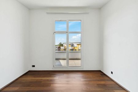 Luxurious attic apartment with 4 terraces, Cheminée & amp; Weitsicht - Photo 2