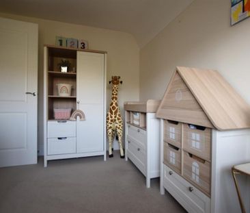 Tatton Place, Macclesfield - Photo 2