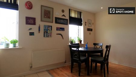 Room in a 2-Bedroom Apartment for rent in Rialto, Dublin - Photo 5