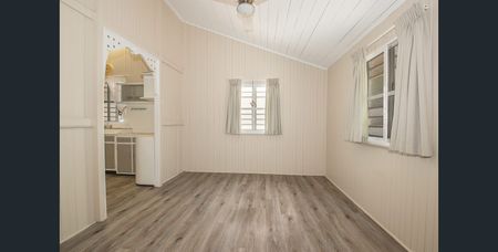 25 Davidson Street, South Townsville QLD 4810 - House For Rent | Domain - Photo 3