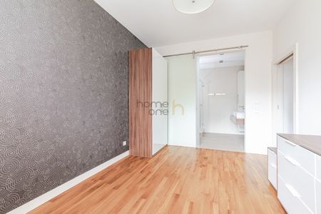 ul. Hlonda | 3 sypialnie | 2 łazienki | 2x garaż - Photo 5