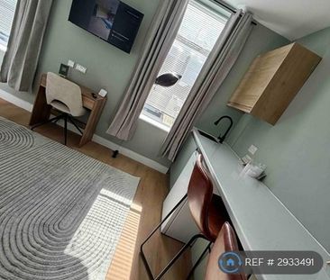 1 bedroom in a house share to rent - Photo 6
