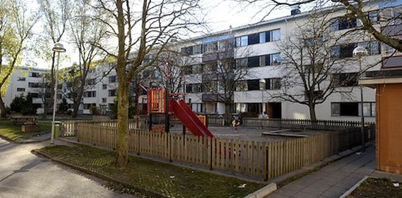 Kullstigen 26, Skogås - Foto 2