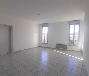 Location Appartement 2 pièces 54m² NIMES 30000 - Photo 6