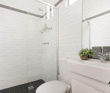 Three-bedroom home in great location - Photo 6