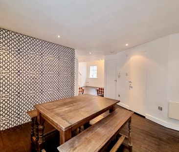 2 bedroom penthouse to rent - Photo 2