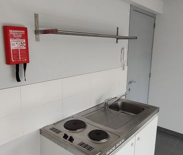 Toffe, rustige, zonnige en piekfijne kamer (sanitair per 2 studente... - Photo 2