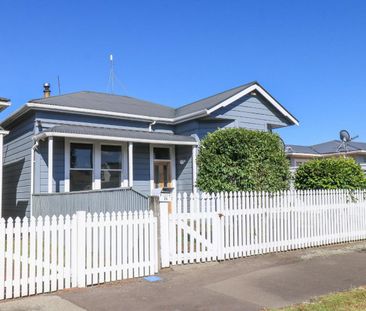 Charming home in the city - Photo 2