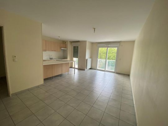 Location Appartement 6 pièces 69m² CHAMBERY 73000 - Photo 1