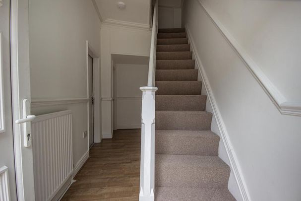 1 bedroom in a house share to rent - Photo 1