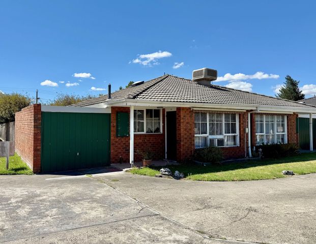 2 Bedroom Unit in a Private Estate - Photo 1