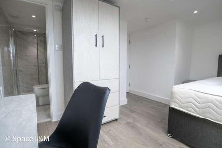 Grange Avenue, Reading, Berkshire, RG6 - Photo 3