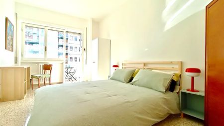 Via Antonino Lo Surdo, Rome, Lazio 00146 - Photo 5