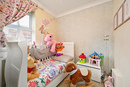 3 bedroom detached house to rent - Photo 4