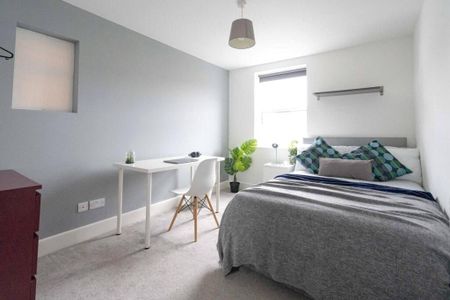 7 bedroom property to rent - Photo 2