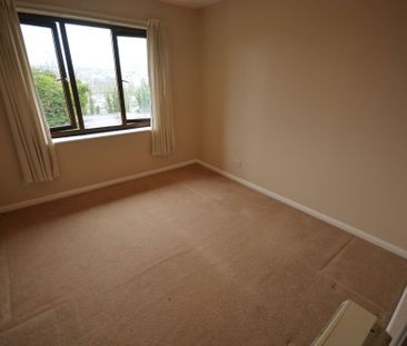 1 bed flat to rent in Buckland Road, Maidstone, ME16 - Photo 1