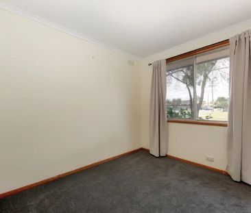 5 Gannet Street, Werribee VIC 3030 - Photo 6