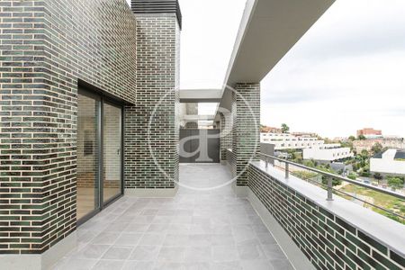 4 bedroom luxury Apartment for rent in Esplugues de Llobregat, Spain - Photo 4