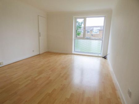 2 bed upper flat to rent in NE23 - Photo 3