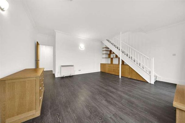 Narrow Street, Limehouse, London, E14 - Photo 1